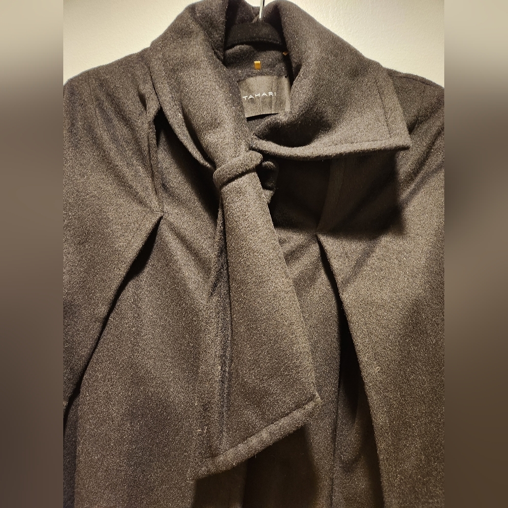 Tahari Black Cape - Picture 2 of 6